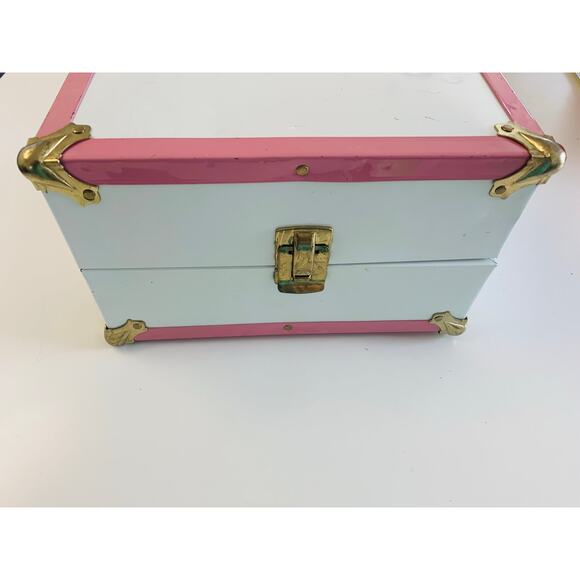 Ginny Doll, Trunk, and Clothing - Picture 6 of 10